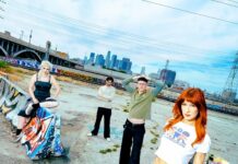 NIIS sort « Play Niis », un EP punk entre mélodie et fougue Les membres du groupe Niis posant sur un terrain vague tagué, avec la skyline de Los Angeles en arrière-plan