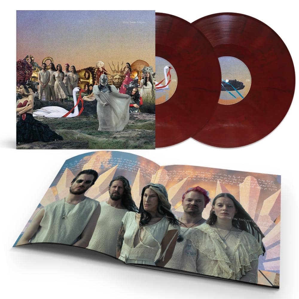 Double vinyle marbled oxblood red de Mute Swan Empire et livret ouvert